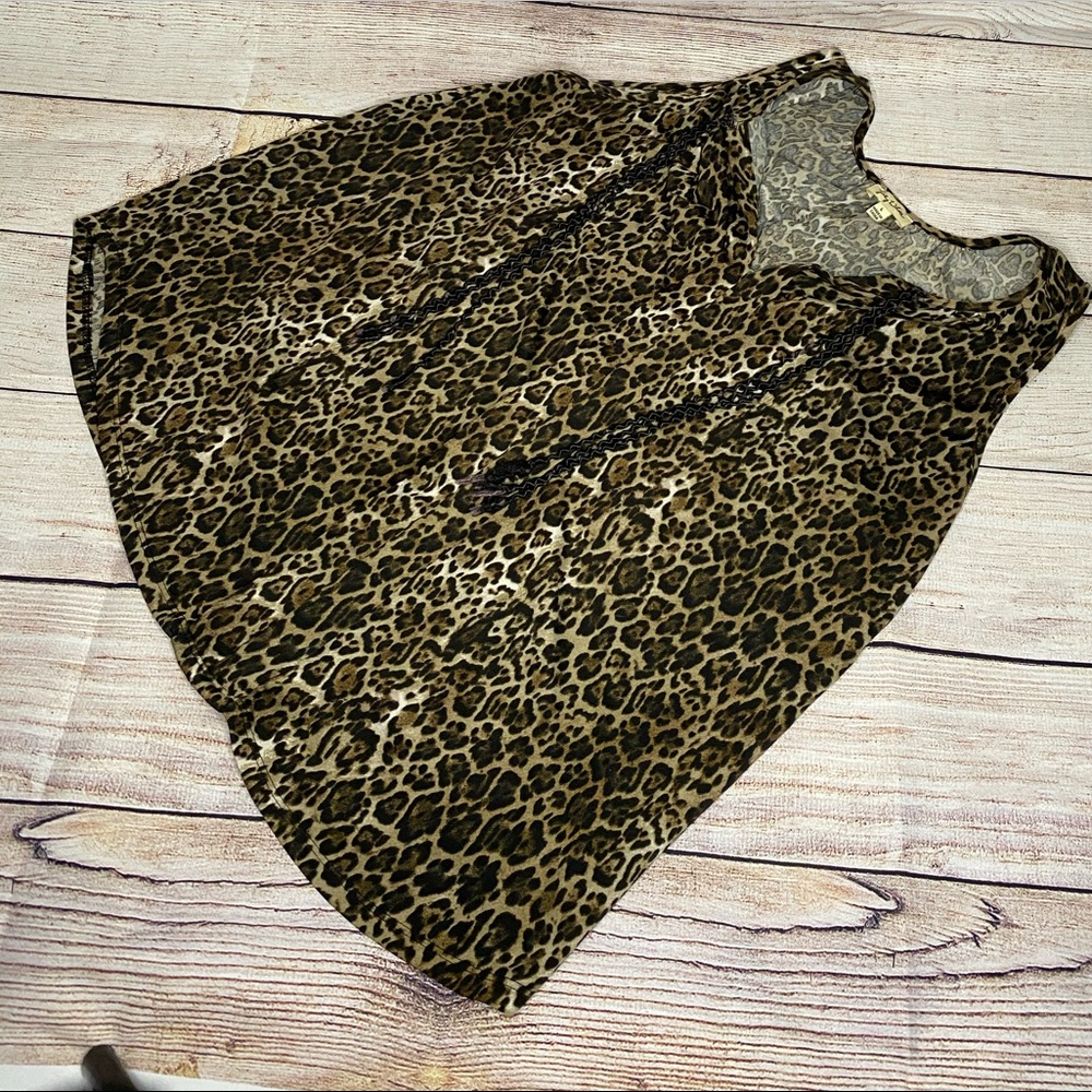 Leopard tank